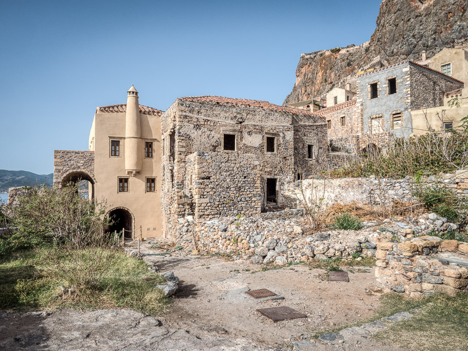 Monemvasia, New welded on the Old